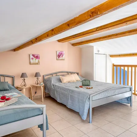 Apart Otel La Gabiniere Hyères